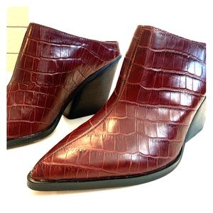 Dolce Vita Burgundy Croc Booties NWT